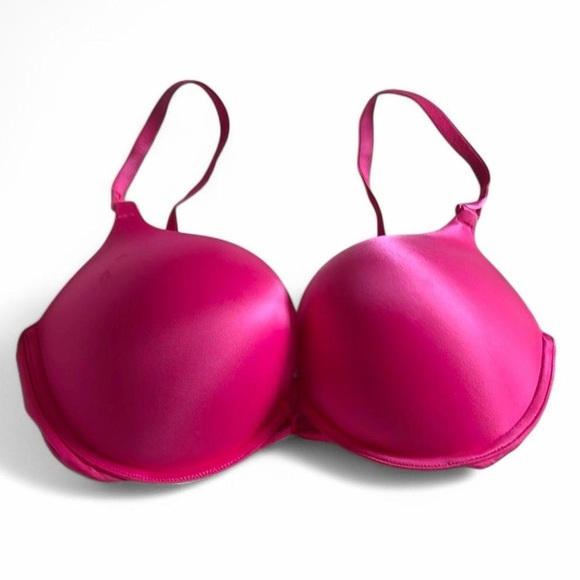 Victoria’s Secret Bombshell Bra - Picture 1 of 7